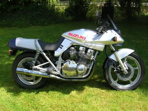 Aufkleber Decals Set Dekor Satz CHOKE Tank Zierstreifen GSX 1100 750 Katana . - Bild 1 von 12