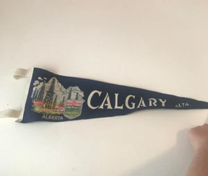 Vintage Blue Calgary Alberta Felt 22" 1960s Pennant - Bild 1 von 2