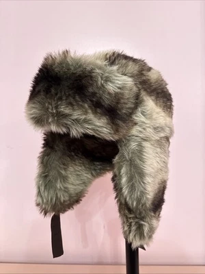 NUEVO con etiquetas Forever 21 sombrero trampero de piel sintética marrón con correa Foto 1 de 4