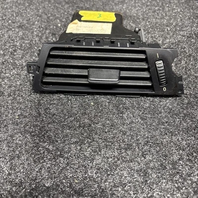 BMW 335I 325I 328I M3 E90 OEM TABLERO DE INSTRUMENTOS LATERAL DERECHO CALEFACCIÓN AIRE VENTILACIÓN PARRILLA Foto 1 de 4