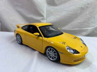1/18 scale AUTOART PORSCHE 911 YELLOW  *NO BOX - Image 1 of 4