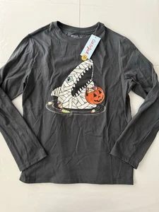Boys Cat & Jack Long Sleeved Gray Candy Shark Halloween T-Shirt Large - Picture 1 of 3