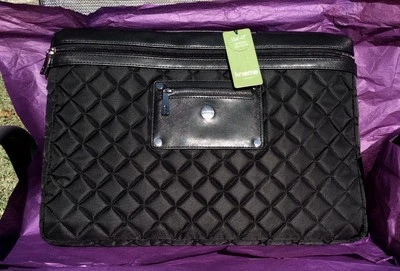 Bolso grande para computadora portátil Knomo of London acolchado de cuero negro manga delgada Foto 1 de 4