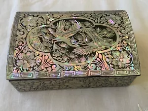 Korean Mother Of Pearl Lacquerware Trinket Box Gorgeous Great Present - Picture 1 of 10