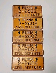 Vintage Pennsylvania Zivilschutz Nummernschild 2-2601 2-2605 sequentiell Lot 5 - Bild 1 von 24