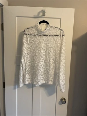 White House Black Market Women’s White Lace Long Sleeve Blouse Size Large NEW - Image 1 of 4