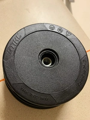 Original OEM Stihl AutoCut 25-2 Bump/Tap Trimmer Head Weed Whacker BRAND NEW - Image 1 of 4