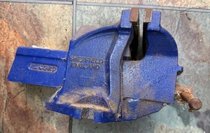 Record No. 1  Number 1 Vintage Bench Vice Made in England - Picture 1 of 4