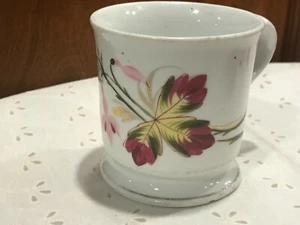 Taza de porcelana pesada vintage HP rosa flores granate amarillo hojas oro 3" - Imagen 1 de 5