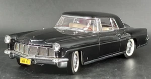 Signature Series 1956 Lincoln Continental Mark II nero 1:18 modello di auto - Foto 1 di 11