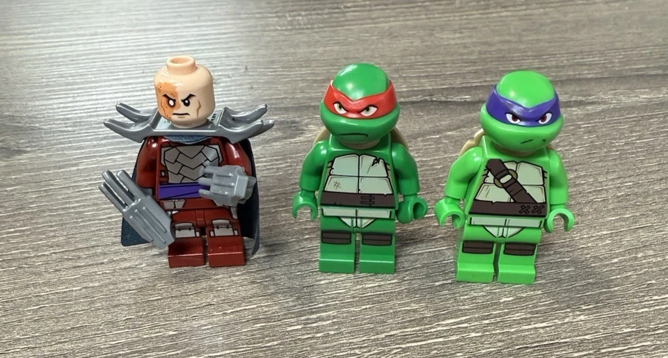 TMNT Teenage Mutant Ninja Turtle LEGO® Minifigure Mini Figure lot of 3 (D3) - Image 1 of 1
