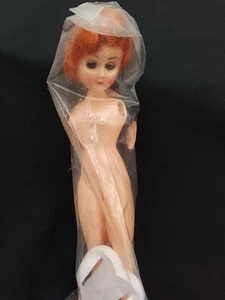 VINTAGE NEW IN PKG DOLL PARTS KIT SLEEP EYES RED HEAD WIG WHITE HIGH HEALS STAND - Bild 1 von 15