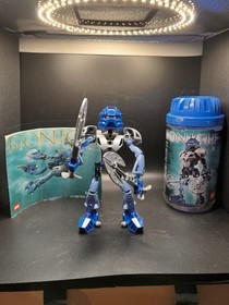 LEGO BIONICLE Gali Nuva 8570 Complete Set with Canister & Instruction Manual