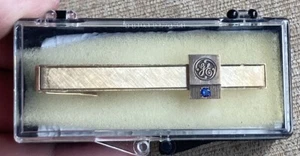 Vintage GE General Electric Tie Bar Clip Employee Award 10k Gold & Blue Sapphire - Picture 1 of 22