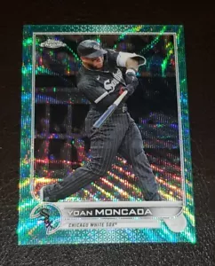 YOAN MONCADA 'CHICAGO WHITE SOX' 2022 TOPPS CHROME GREEN BASEBALL CARD #124/129 - Picture 1 of 3
