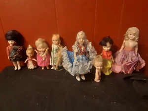 Vintage Menge 8 Puppen hergestellt in Japan, Hongkong & unmarkiert - Bild 1 von 9
