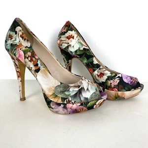 Décolleté Ted Baker Svanad verde raso floreale pelle punta aperta plateau tacco alto 7 - Foto 1 di 6