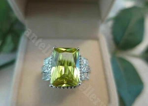 Anello solitario peridoto verde taglio smeraldo simulato 4 ct argento 925 placcato oro - Foto 1 di 9