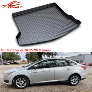 Alfombrilla de piso del revestimiento de carga para sedán Ford Focus 2012-2018 tapete maletero trasero para todo clima - Imagen 1 de 6