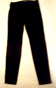 NWT HOLLISTER UNISEX BLACK STRETCH DENIM SKINNY JEANS SIZE 26/30 - Picture 1 of 4
