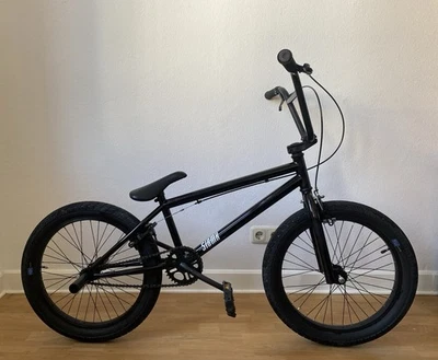 BMX Fahrrad 20 Zoll, Schwarz mit 2 pegs - Bild 1 von 4