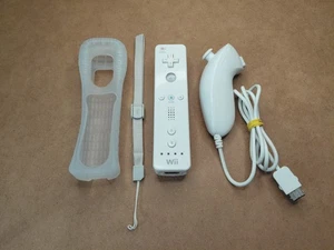Official Nintendo Wii Controller & Nunchuck, Wrist Strap, and Silicone Protector - Picture 1 of 9