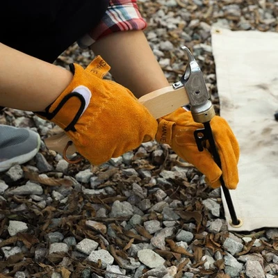 Outdoor Camping BBQ Welding Cowhide Protective Gloves Thickened Heat Insulation - Image 1 of 4