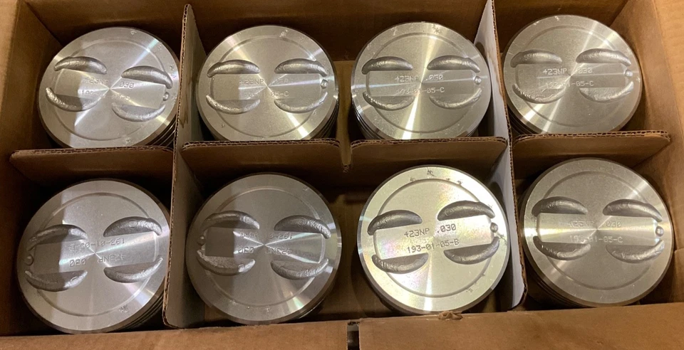 🔥 NEW FEDERAL MOGUL STERLING 423NP PISTON SET W/ WRIST PINS / 350 CHEVY .030 - Image 1 of 4