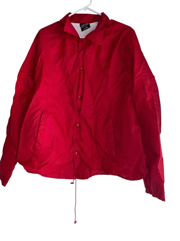Chaqueta cortavientos vintage de nailon Athletic Works talla XL roja a presión hecha en EE. UU. Foto 1 de 4