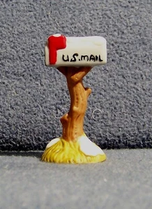 Lefton - RFD Mailbox - Colonial Village - 1990 - 07829 - Figurine - EUC - Picture 1 of 1