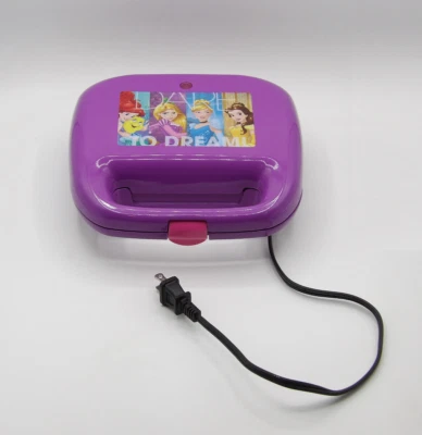 Disney PRINCESA CORONA CASTILLO WAFFLE MAKER ATREVERSE A SOÑAR DP-2 púrpura BELGA L27 Foto 1 de 4