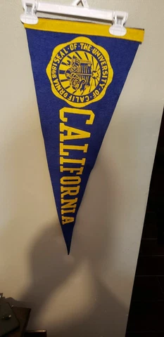 CALIFORNIA GOLDEN BEARS ACADEMIA NCAA VINTAGE PENNANT WITH HOLDER 7/30/21 Cover