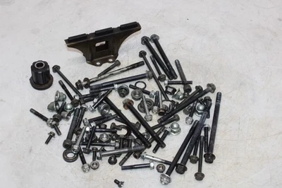 Suzuki Bandit 600 GSF600S 1996 OEM motor montaje pernos hardware motor tornillos Foto 1 de 4