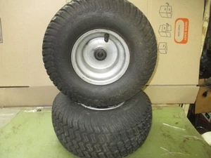 2 pneumatici max auto 15x6,00-6 su cerchioni, pneumatici anteriori tosaerba su cerchio - Foto 1 di 8