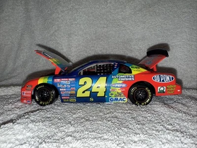 JEFF GORDON #24 DUPONT FECHA DEL MILLÓN DE DÓLARES 1997 MONTE CARLO 1 de 15.000 1:24 Foto 1 de 4