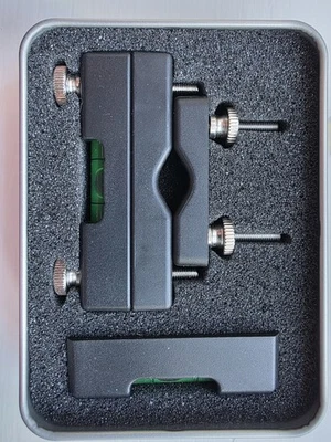 ELLTECH Magnetic Reticle Levelling Tool Kit Rifle Scope Alignment & Bubble Level - Image 1 of 4