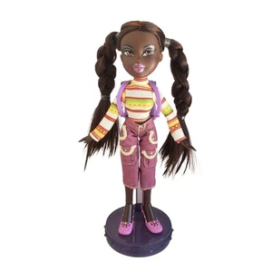 Bratz Campfire Felicia Puppe mit Outfit & Zubehör 2023 Reproduktion - Bild 1 von 6