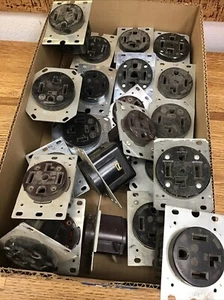 1 Receptacle Outlets 30A 125/250V NEMA 14-30R 3-Pole 4-Wire Grounding - Picture 1 of 4