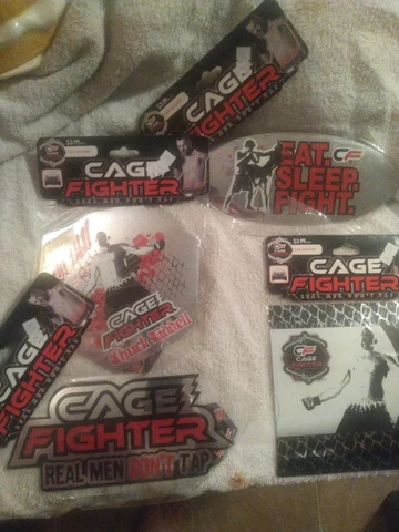 4 CF MMA Authentic Cage Fighter Iceman Chuck Liddell, NEW SEALED Cover
