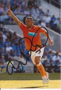 BLACKPOOL * FOTO DE ACCIÓN FIRMADA KEVIN PHILLIPS 6x4 + certificado de autenticidad - Imagen 1 de 1