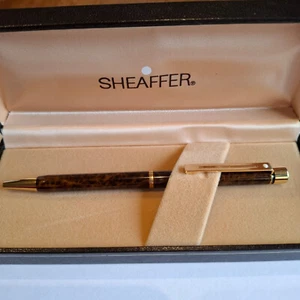 VINTAGE SHEAFFER TARGA BALL POINT PEN, c1980's. NEVER USED - in original box. - Picture 1 of 5