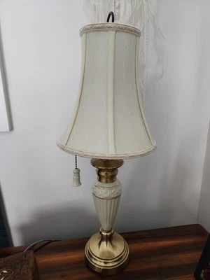 Lenox Brass & Ivory Porcelain Quoizel Table Lamp, Orig Shade–24” Vintage Elegant - Image 1 of 4