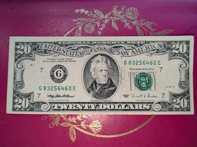 Old design Small Head $20 / Twenty Dollar Bill Series 1995 Off Center Obverse - Image 1 of 2