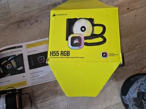 Corsair H55 RGB Liquid CPU Cooler - AIO - 120mm RGB Fan Included - Afbeelding 1 van 5