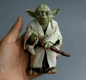 STAR WARS MASTER YODA 12CM ACTION FIGURE MASTER YODA FIGURE JEDI WITH CLOTHES NEW - Picture 1 of 5