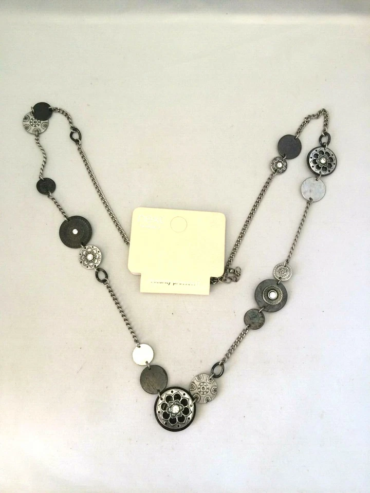 COLAR CORRENTE CRISTAL REDONDO METAL TOM PRATA INSPIRADO EM DESIGNER NQ9988 - Imagem 1 de 1