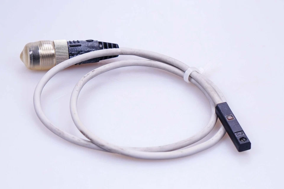 Smc D-Y7P Electronic Signal Transmitter Switch, Proximity Sensor PNP - Image 1 of 1