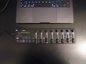 Korg Nano Kontrol 2 - controller MIDI interfaccia USB 8 canali, controllo DAW - Foto 1 di 4