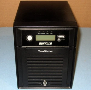 Buffalo TS-XE8.0TL/R5 TeraStation ES 4 alloggiamenti array server NAS RAID *Nessun disco rigido o chiave* - Foto 1 di 13