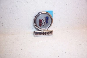 91 92 93 94 95 96 BUICK PARK AVENUE ULTRA NOS FENDER EMBLEM ORIGINAL GM - Bild 1 von 2